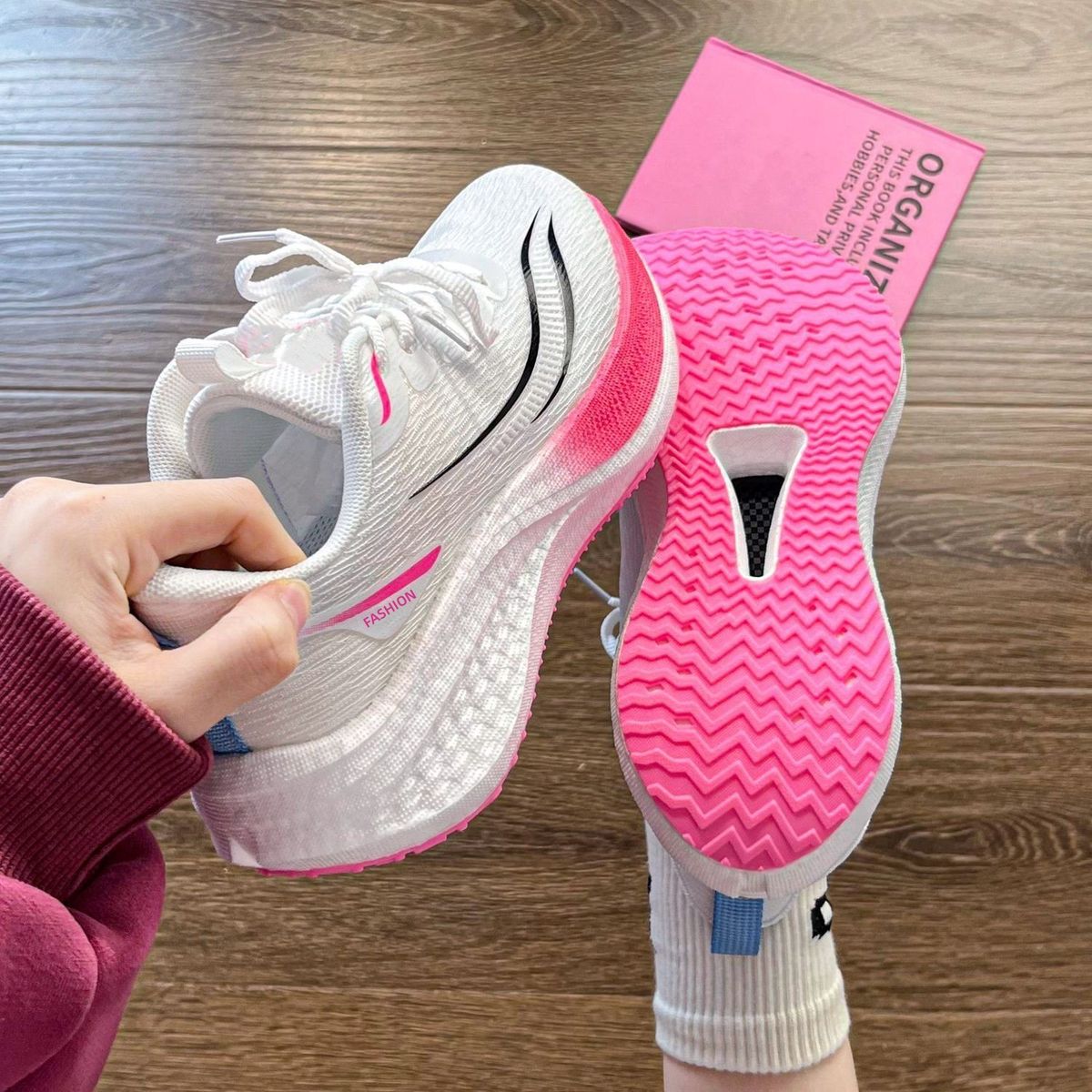 Super Soft And Bright Magenta Fitness Lightweight Popcorn Running Shoes, Versatile Summer Sports For Students' Physical_vogvips.com