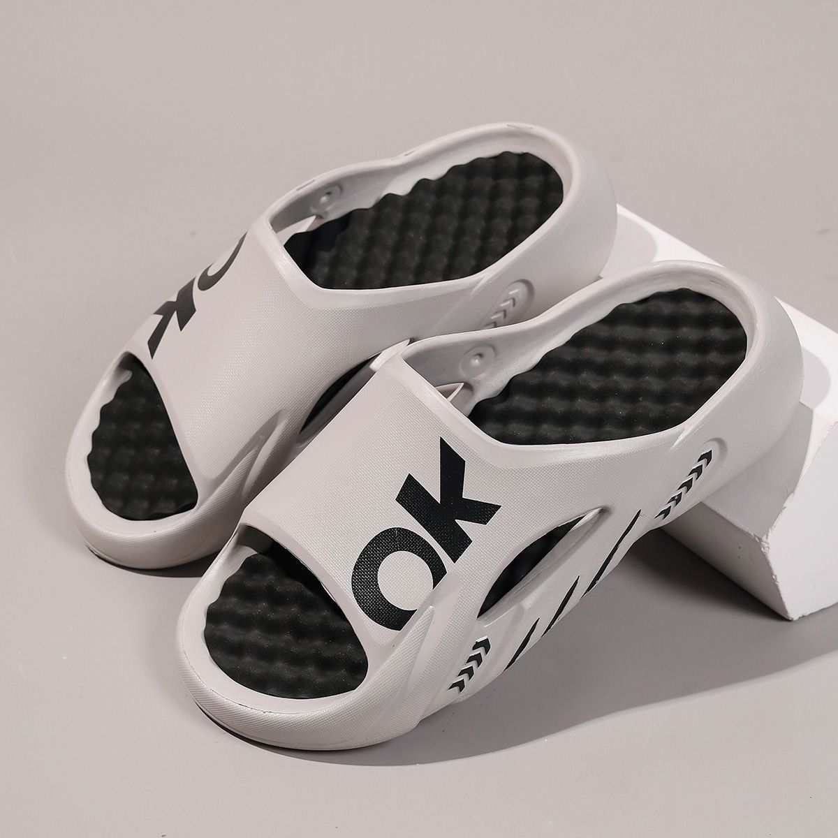 Men's Flip Flops For Summer Outdoor Wear, Non Slip Sports Sandals For Boys, Indoor Home Foot Massage Slippers_vogvips.com