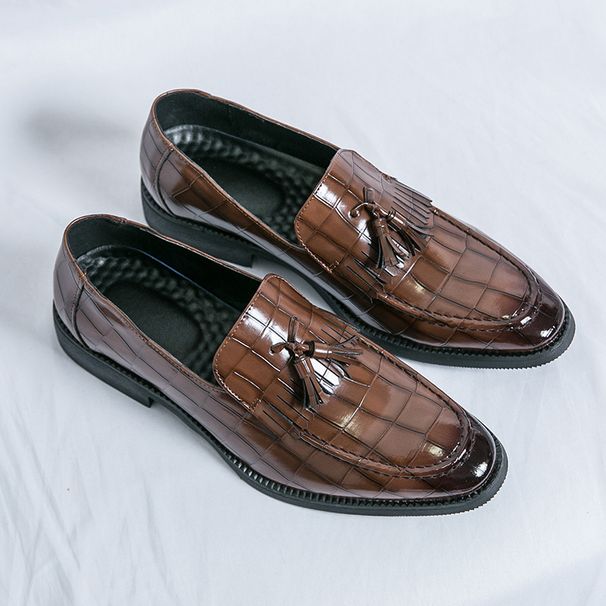 Casual Slip-On Pointed Toe British Style Tassel Leather For Men Korean Version Business Formal Loafers Simple Trendy_vogvips.com