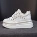 Thick-Soled Height-Increasing White Sneakers For Women 2026 Spring New Lightweight Versatile Petite Casual Soft-Soled_vogvips.com