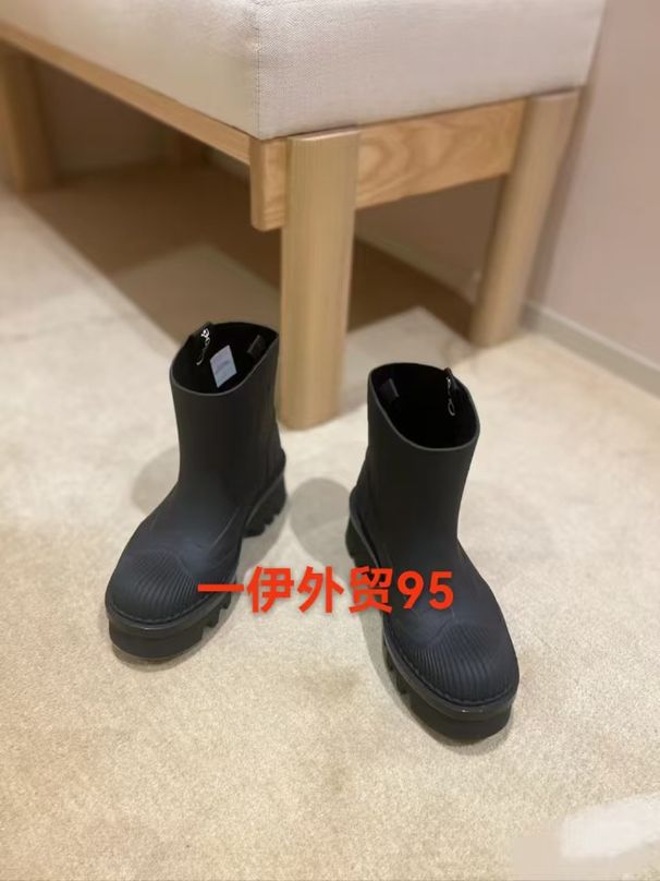 best Shoes New Shell 1 Toe Solid Color Fan-Shaped Trim Thick Sole Height-Increasing Short Tube Slip-On Fashion Versatile Rain_vogvips.com