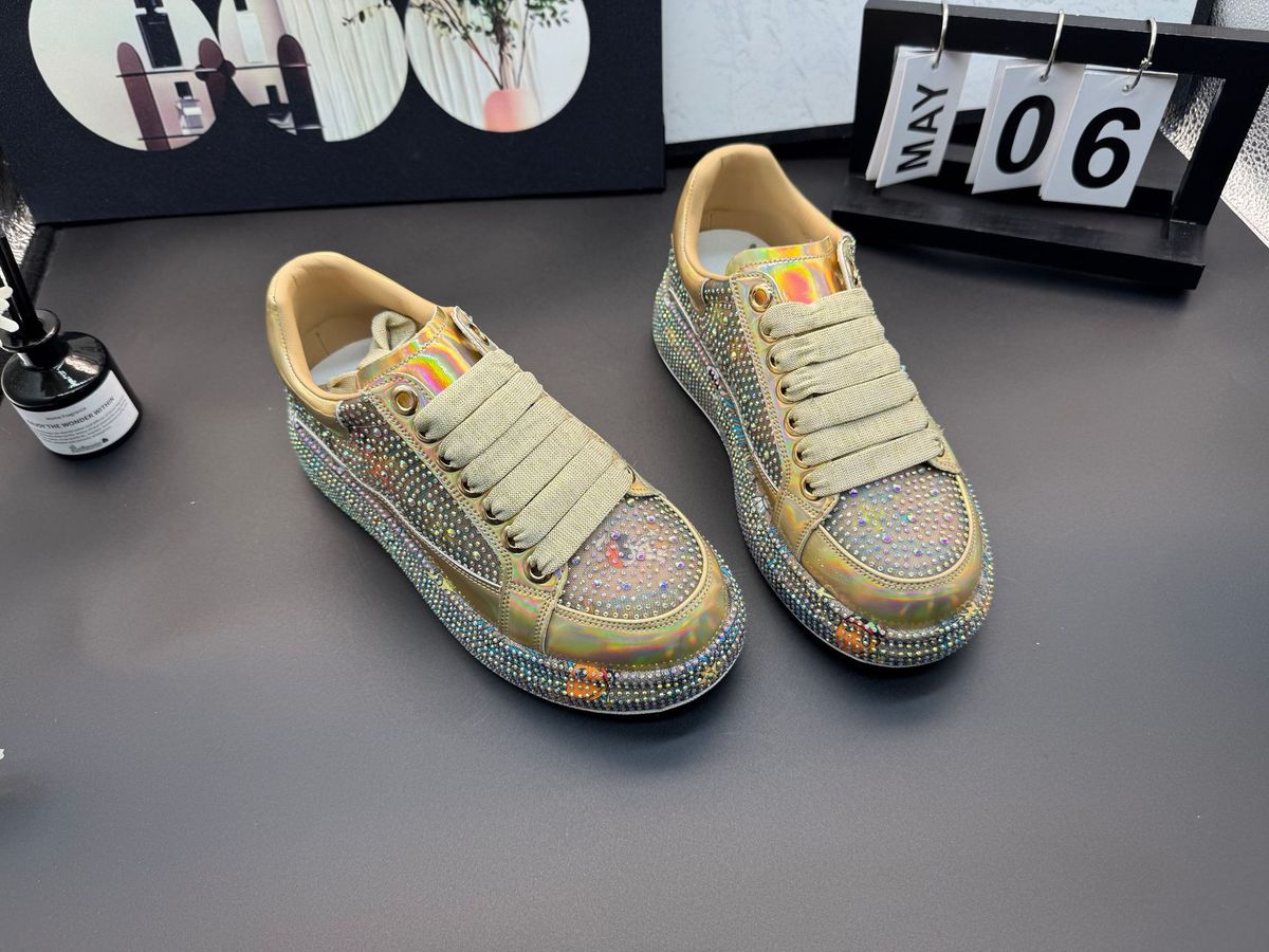 Sneakers With Full Rhinestone Graffiti Design, Casual Shoes With Thick Sole, Breathable Comfortable Round Toe Low-Top Lace-Up Shoes For Walking_vogvips.com