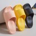 New Outdoor Slippers 2024 Summer Beach For Women And Men Trendy Indoor High-End Non-Slip One-Strap Slippers_vogvips.com