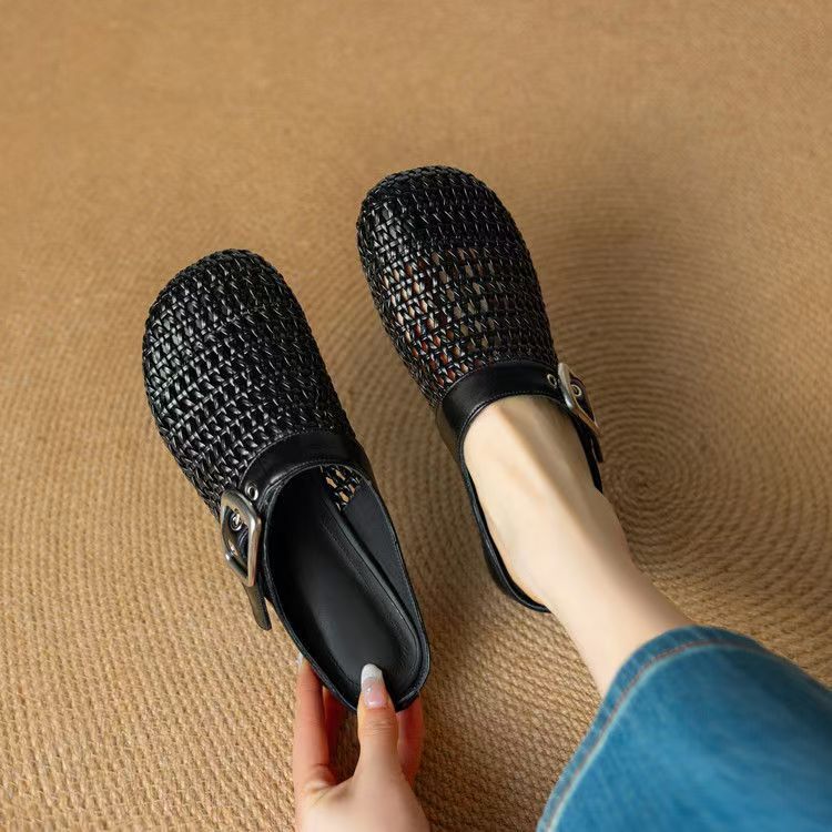 Soft Leather Closed-Toe Half-Slip For Women 2025 Summer New Hollow Out Internet Celebrity Flat Hole Outdoor Casual Slippers_vogvips.com