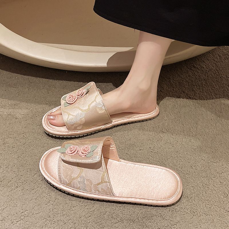 New Chinese Style Rose Embroidery Flat Slippers For Women Summer Cool Silk One-Strap Slippers Home Outdoor Wear Cool Slippers_vogvips.com