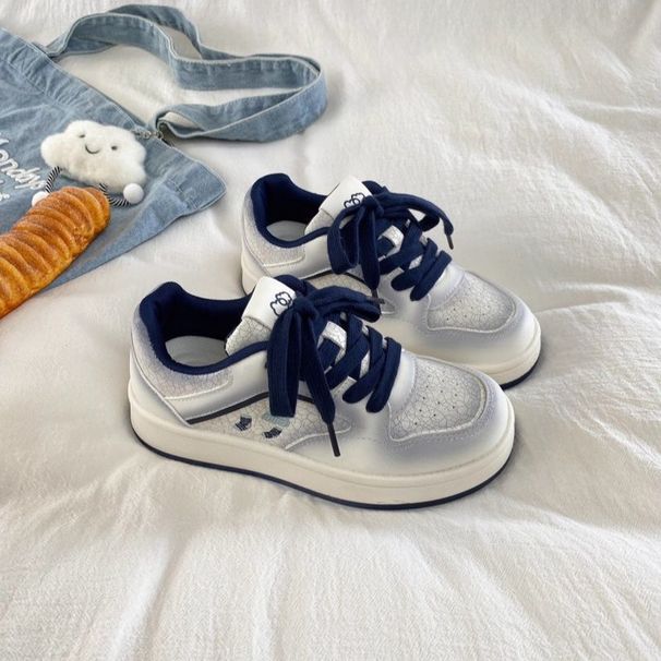 Highly Stylish Casual For Female Students, 2026 Autumn New Popular Niche Design Sneakers, Thick-soled White Shoes_vogvips.com