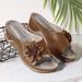 Women's Oversized Sandals With Woven Flower Wedge Heels For Women Wearing Women's Shoes Outside_vogvips.com
