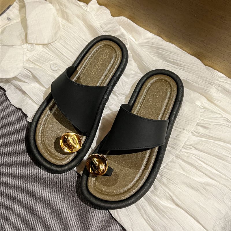 Summer New Toe Slippers Women's Fashion Outside Wear Non-slip Home Gold Plating Cover Toe Versatile Flat Beach Shoes_vogvips.com