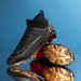 Seamless flying woven football shoes youth spike artificial grass game training sneakers_vogvips.com