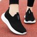 Women's 2026 Spring New Middle-aged And Elderly Mom Lightweight Slip-on Casual Couple Breathable Walking Shoes_vogvips.com