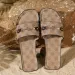 Free Delivery Flat Bottomed One Piece Slippers With Round Head Lightweight And Minimalist Design Perfect For Beach Wear_vogvips.com
