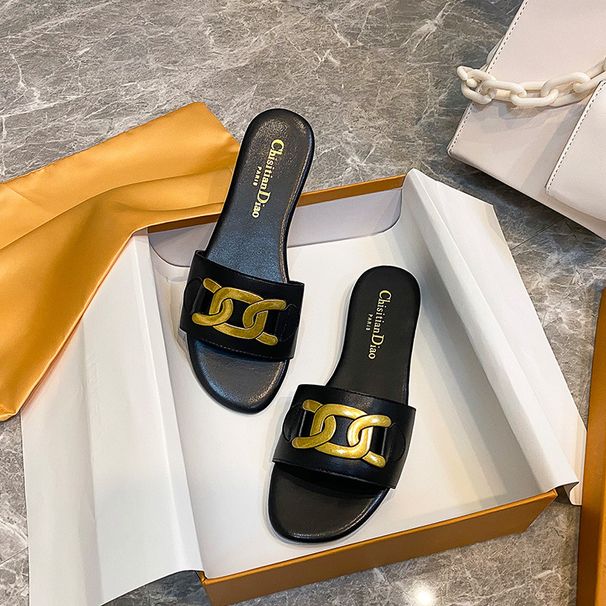 2025 New Internet-Famous Summer Outdoor Fashionable Genuine Leather Flat Chain Sandals Ins Trendy Women's Shoes_vogvips.com