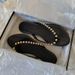 French pearl genuine leather flat flip-flops for women to wear as outdoor shoes 2024 summer new style fashionable beach flip-flops_vogvips.com