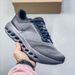 Fashion Lightweight Comfortable Breathable Sports Shoes Simple Atmosphere Cushioned Wear Shoes_vogvips.com