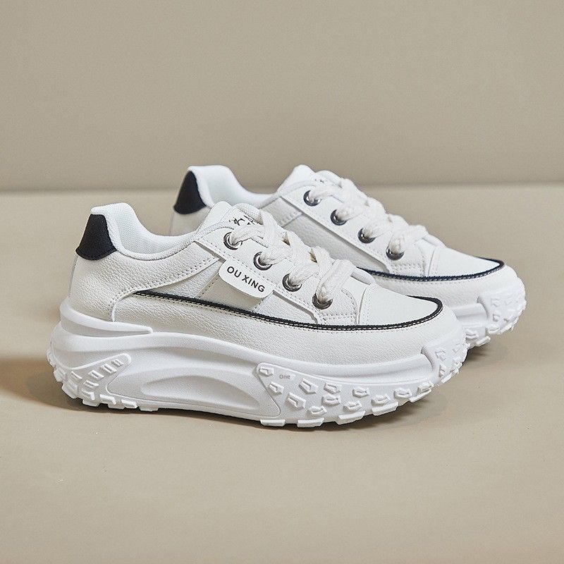 Korean White Sneakers For 2025 Spring New Ins Student Casual Street Style Women Thick Sole Height Increasing Board Shoes_vogvips.com