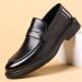 Men's Fashion Loafers Slip-On Leather Shoes Breathable Comfortable Dress Shoes_vogvips.com