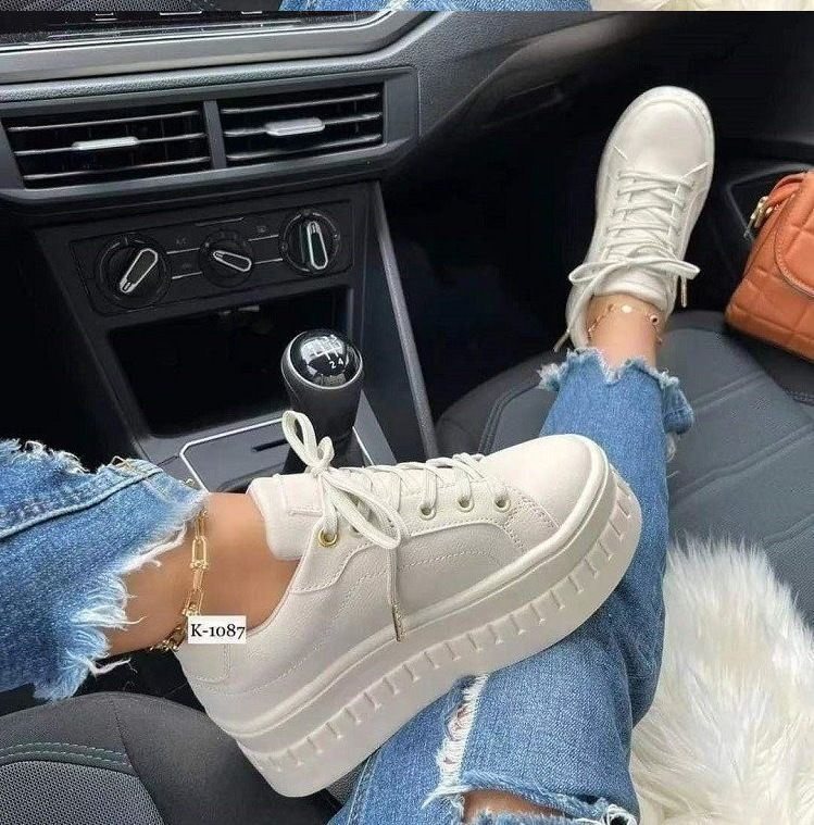 Women's Plus Size Lace Up Sports Shoes Lightweight Casual Comfortable Thick Sole European American Style Front Cross Design_vogvips.com