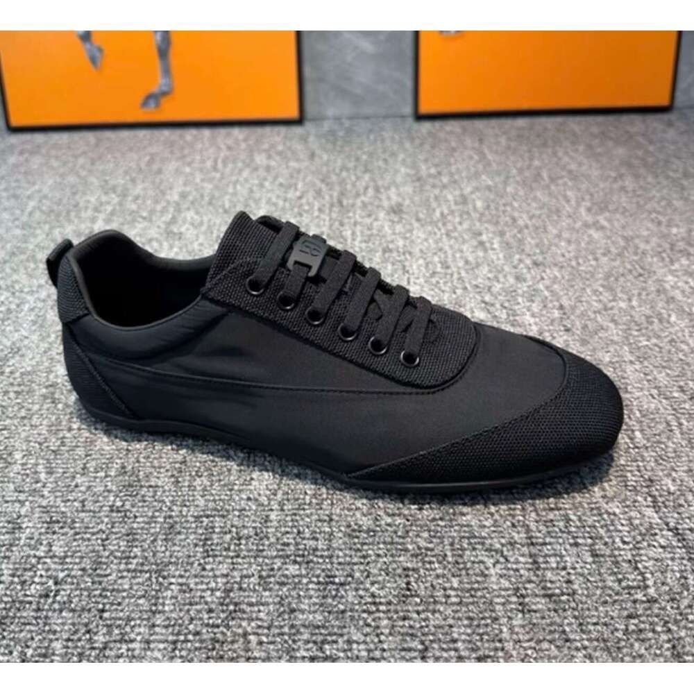 Summer's Popular Breathable Mesh Shoes New Fashionable Lightweight Soft Soled Men's Casual Comfortable Versatile_vogvips.com