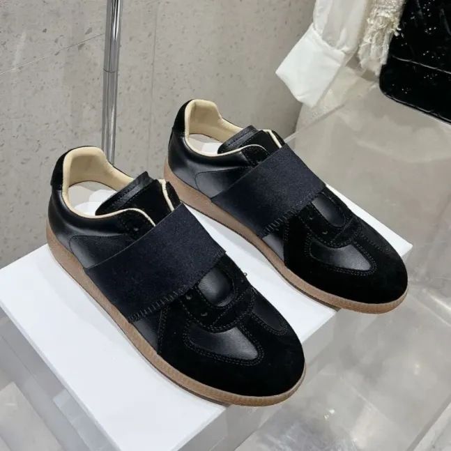In Stock 2026 Classic Retro German Training Genuine Leather Casual Sports Couple's White Sneakers, Flat-Soled Board_vogvips.com