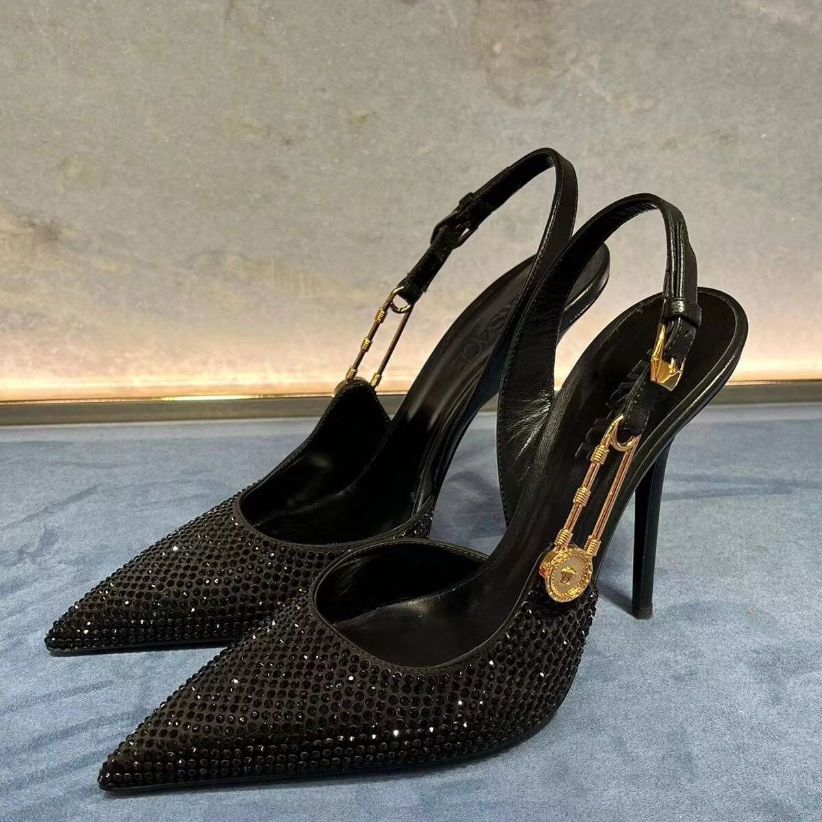 Black Rhinestone High-heeled Shoes For Women, 2026 New Model, Pointed Toe, Thin Heel, Metal Buckle, Elegant Party_vogvips.com