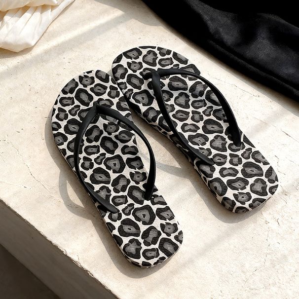 2026 New Beach Vacation Flip-flops Women Ins Leopard Print Summer Wear Pinch Feet Bath Cool Slippers_vogvips.com