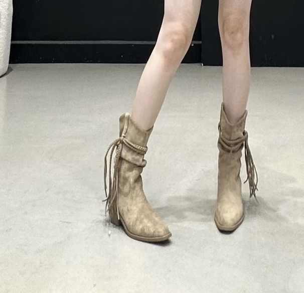 Wasteland Style~ Tassel Knight Thick Heel Over-the-Knee Slimming Pile Pointed Toe Short Martin Boots For Women_vogvips.com
