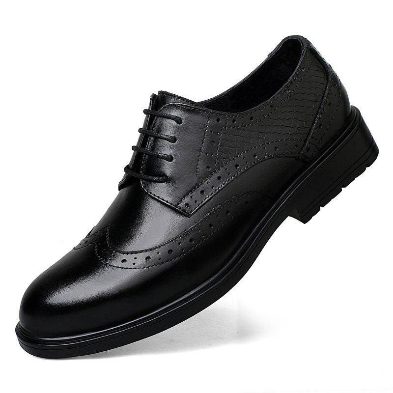Men's Leather Shoes Carved Leather Casual Men's Soft Bottom Pointed Men's Shoes_vogvips.com