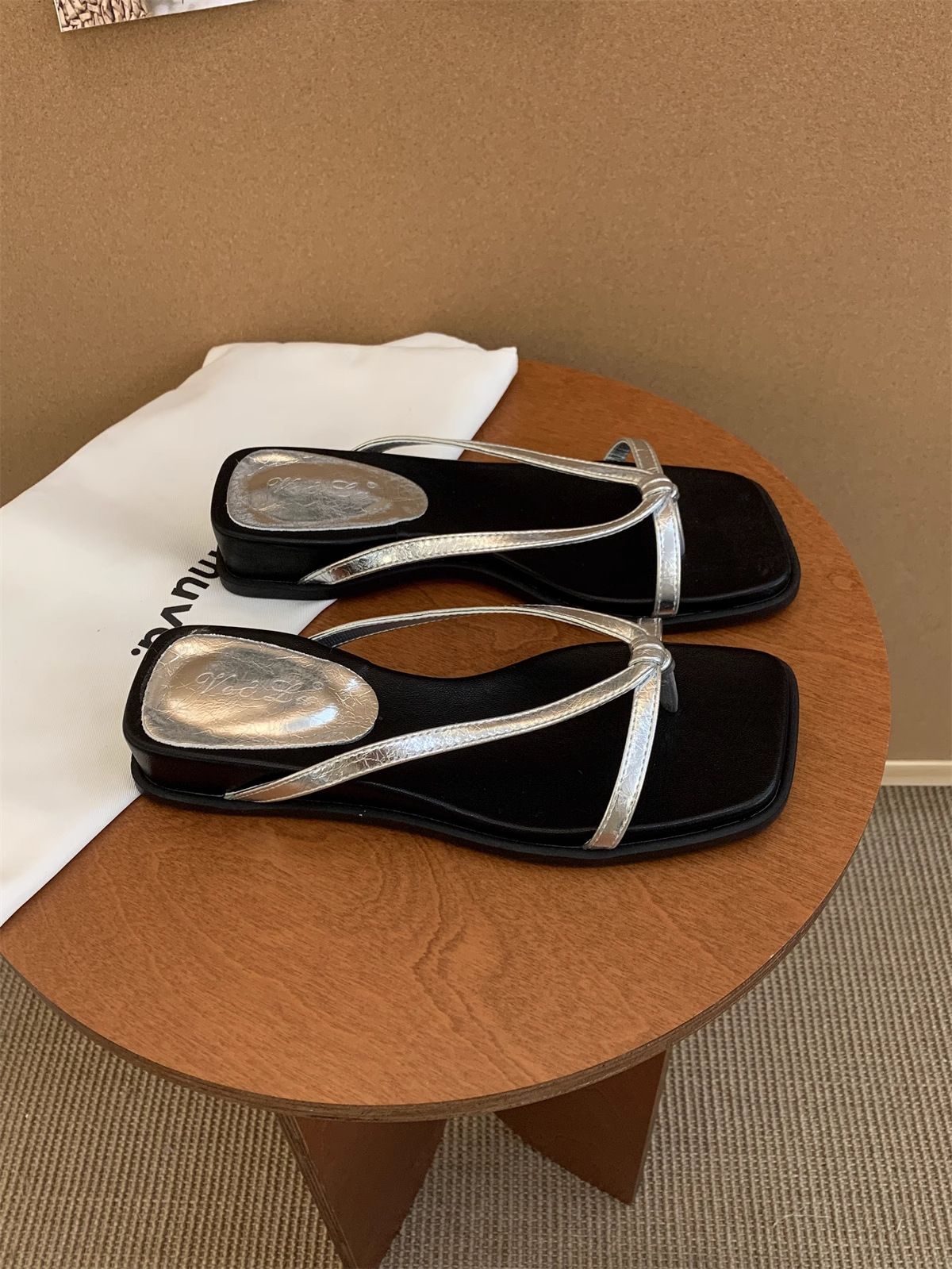 Women's French Style Wedge Flip Flops Elegant Thin Strap Summer Shoes_vogvips.com