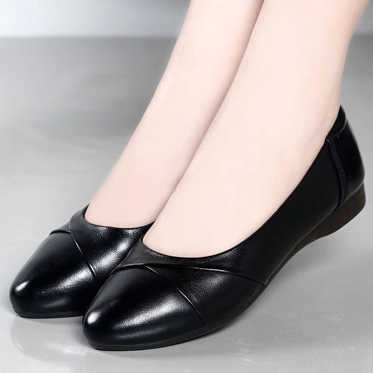 Working Mother Shoes Flat-soled Beef Tendon Soft-soled Medium And Old Single Shoes Flat Heel Non-slip Shallow Mouth Women's Small Leather Shoes_vogvips.com