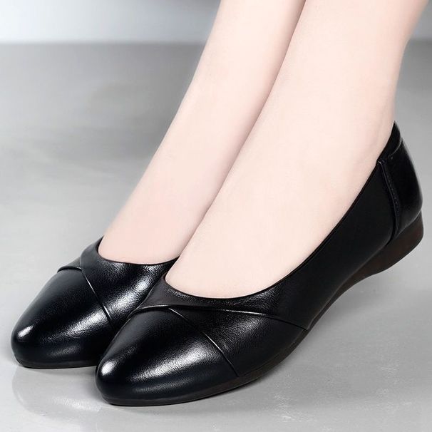 Working Mother Shoes Flat-soled Beef Tendon Soft-soled Medium And Old Single Shoes Flat Heel Non-slip Shallow Mouth Women's Small Leather Shoes_vogvips.com