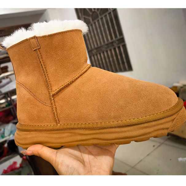 Winter Large Shoes Non-Slip Full Wool Outdoor Cotton 2025 New Style Sheepskin Snow Boots For Men Cold-Proof_vogvips.com