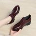 Dropshipping Wedge For Women 2024 New Style Middle-aged Elderly Flat Women's Soft Leather Mom Spring And Autumn Single_vogvips.com