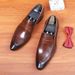 British Style Pair Men, Made Of Genuine Leather Pointed Tips, Suitable For Business Casual Wear, With One Foot On_vogvips.com