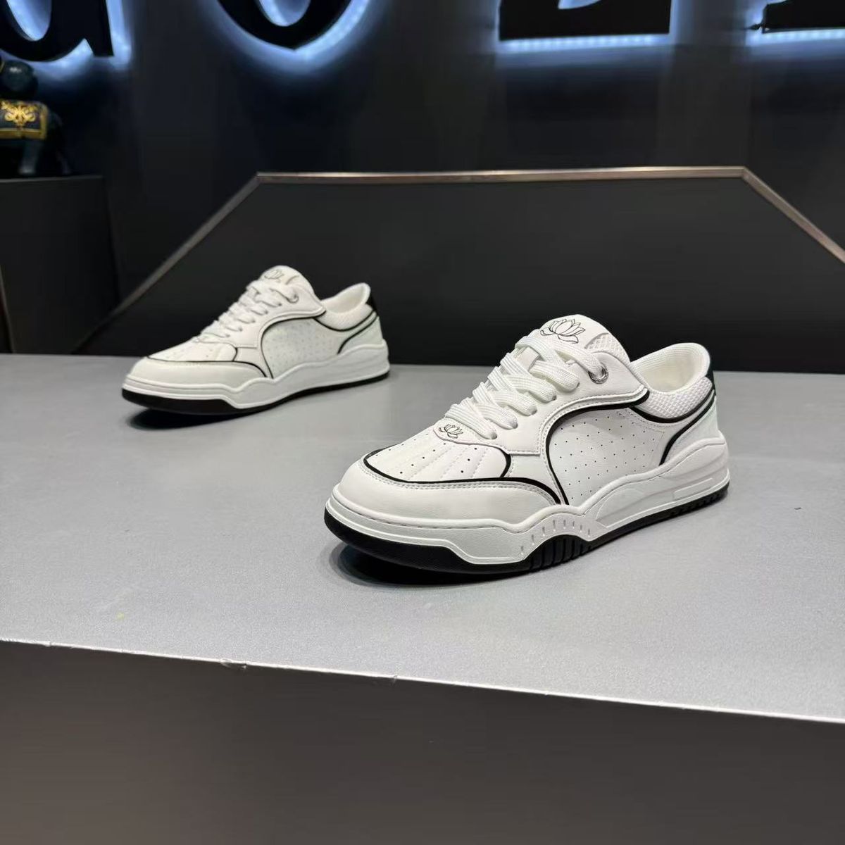 Men's White 2026 Spring New Fashion Versatile Casual Shoes Low-Top Sneakers_vogvips.com