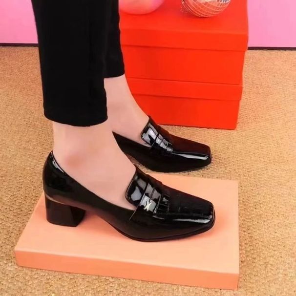 Mid Heeled Women's Shoes Spring And Autumn New Fashion Square Toe Shiny Surface, One Foot Kick Middle-aged Thick Heel_vogvips.com