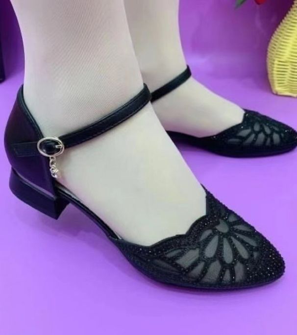 Hollow Soft Sole Medium Heel Sandals Women's Medium Heel Thick Heel Outer Wear Shallow Mouth Pointed Hollow Belt Mother Shoes_vogvips.com