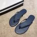 Pure Original 2025 Spring Summer New Niche Design Non-Slip Minimalist Outdoor Toe Clip Flip-Flops Women Soft Beach_vogvips.com