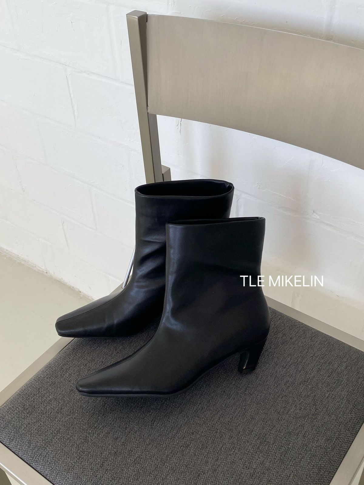 2025 New Slim Black Martin For Women, French Style Short Boots, Autumn Single Boots_vogvips.com