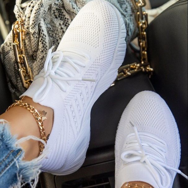 Plus Size Lightweight Breathable Knit Slip-On Sneakers - Comfortable Round Toe Casual Walking Shoes For Women Solid Color Low-Top Lace-Up Design_vogvips.com