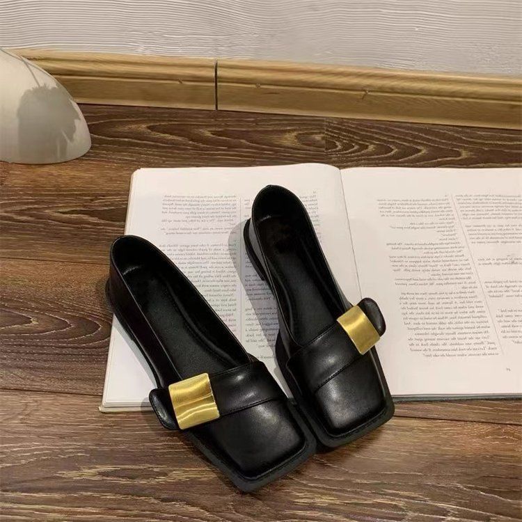 Vintage British Style Metal Buckle Single 2025 New Square Toe Soft Sole Loafers Women Slip-On Small Leather Shoes_vogvips.com