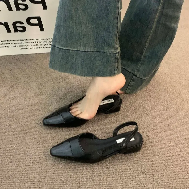 Brand Luxury Designer Fashion PU Leather Design Ladies Summer New Style Pointed Toe Low Heel Women Sandals Non-slip Flat_vogvips.com