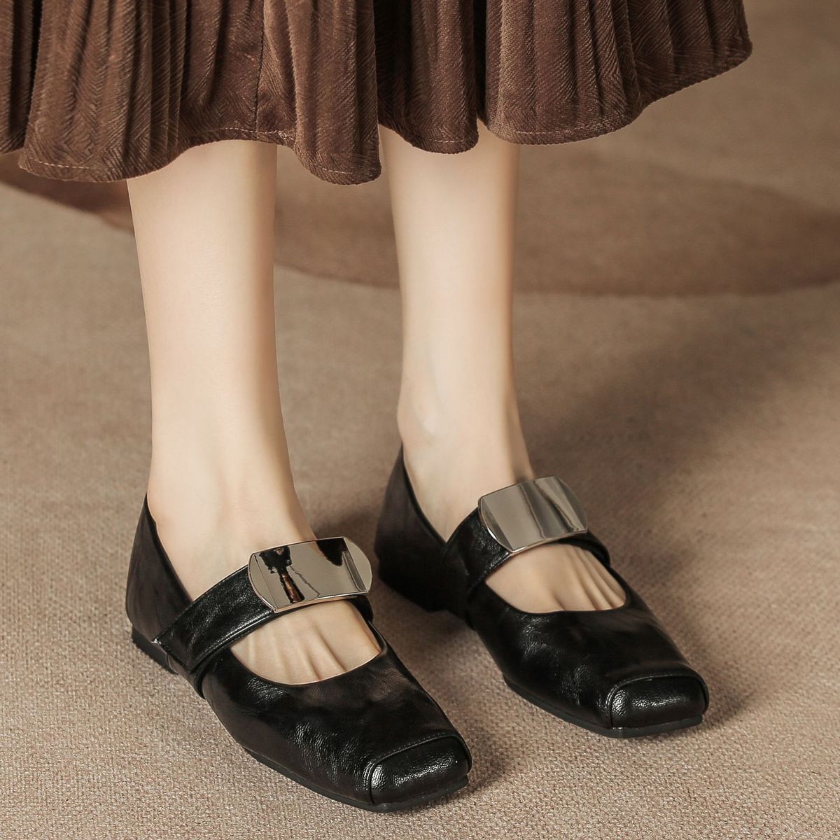 H83-1 Pig Mouth Flat One-Strap Mary Jane Leather Metal Decor Soft Sole Small Fragrance Style Spring Women's Shoes New_vogvips.com
