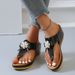 Women's Shoes 2025 Summer New Beach Clip Herringbone Toe Flower Thick Sole Slope Heel Plus Size Sandals_vogvips.com