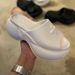 Height Increasing Artifact Summer 25 New Cross Flower Slippers Women On The Beach, Extra Thick Soled High-Heeled Sandals_vogvips.com