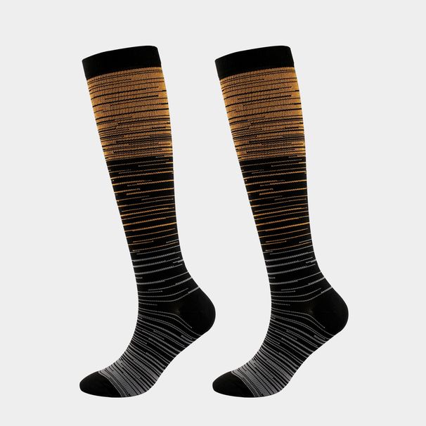 New multi-color gradient striped pressure socks selling sports mid-tube socks for men and women compression socks_vogvips.com