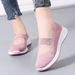 2023 Casual Soft Sole Women Breathable Fly Knit Mesh Non-Slip Middle-Aged Elderly Mom Shoes Flat Comfortable_vogvips.com