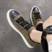 Men's flats with all-over elastic feet_vogvips.com