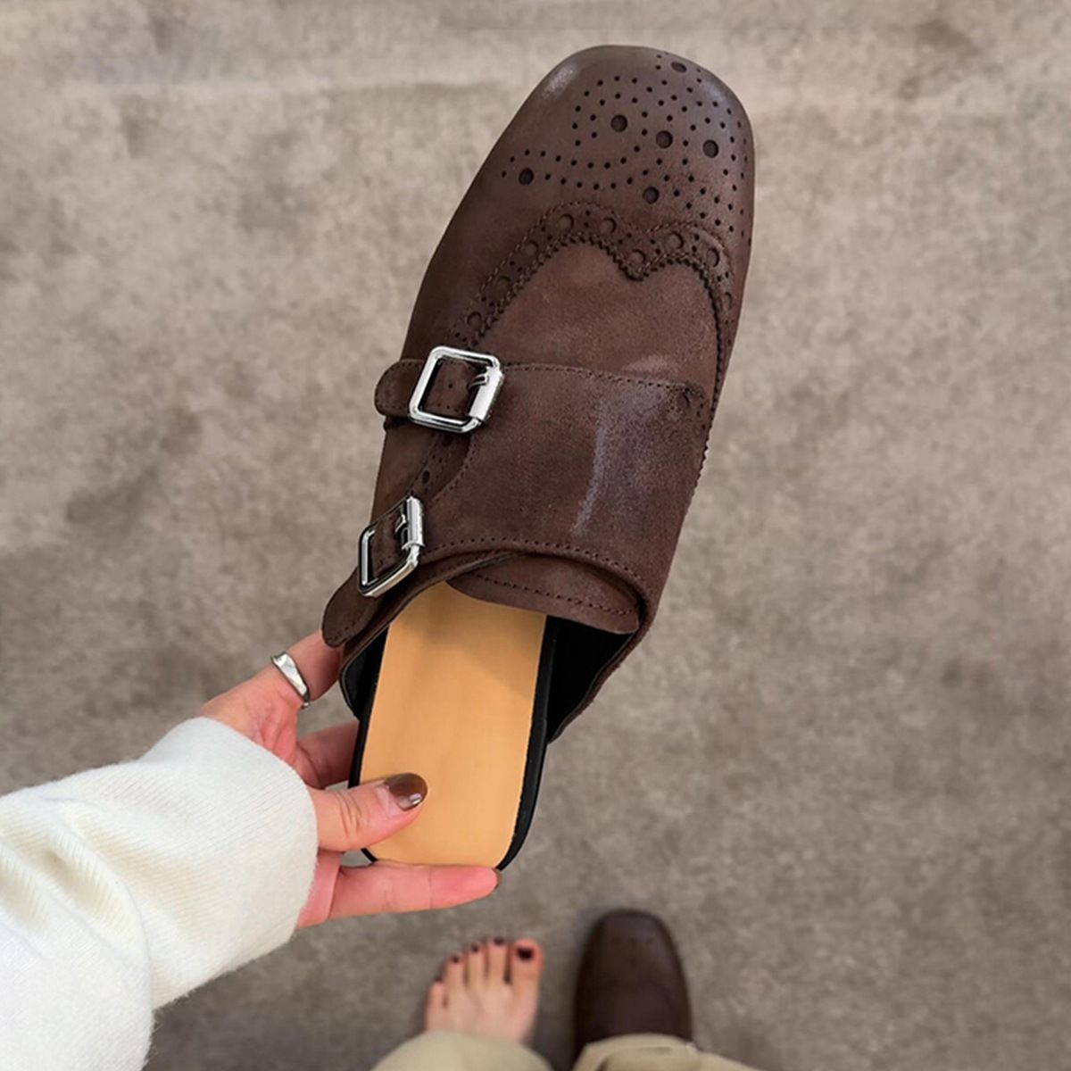 Vintage-Inspired Slip-On Brogue Shoes For Women – Genuine Leather Upper, Rubber Sole, Classic Black & Brown, Comfortable & Stylish_vogvips.com