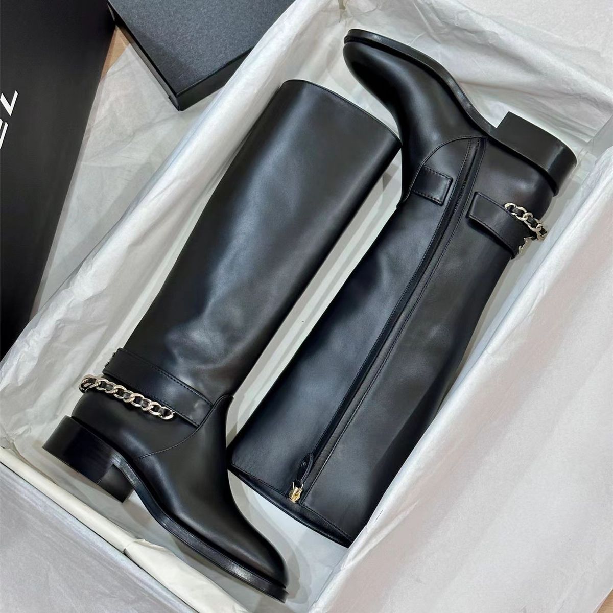 Xiaoxiangfeng Black Boots Women's Autumn And Winter New Side Zipper Flat-bottomed Knight Boots But Knee-high Boots_vogvips.com