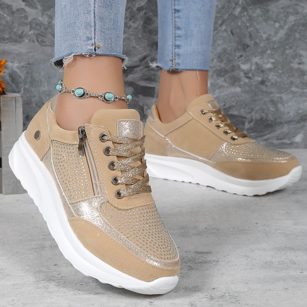 Fashionable Rhinestone Casual Sneakers For Women_vogvips.com